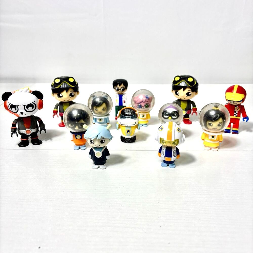 Ryan's World Figures Lot of 13 Figures Accessories Bin5